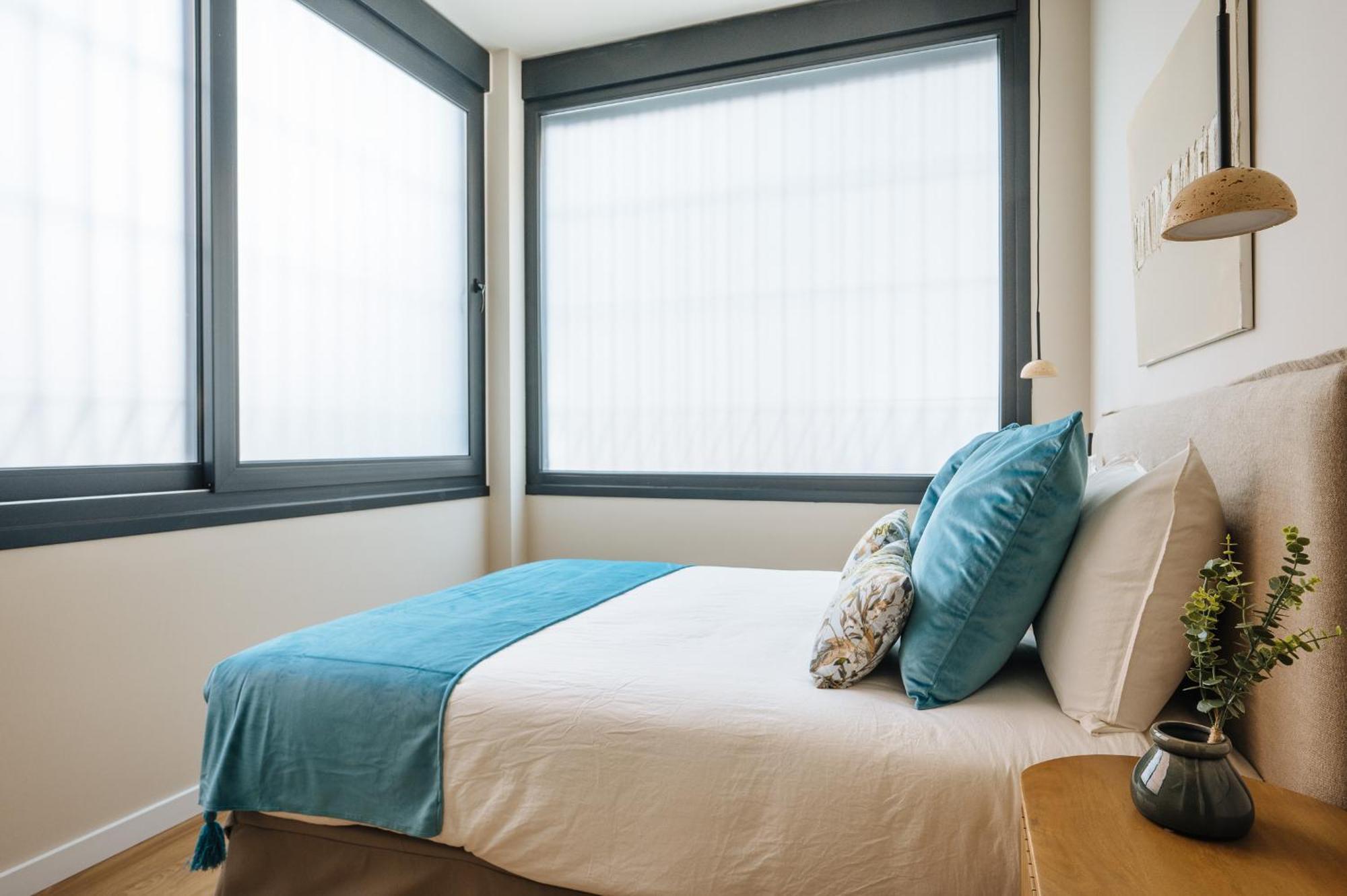 New Hostly Alameda * Sevilla